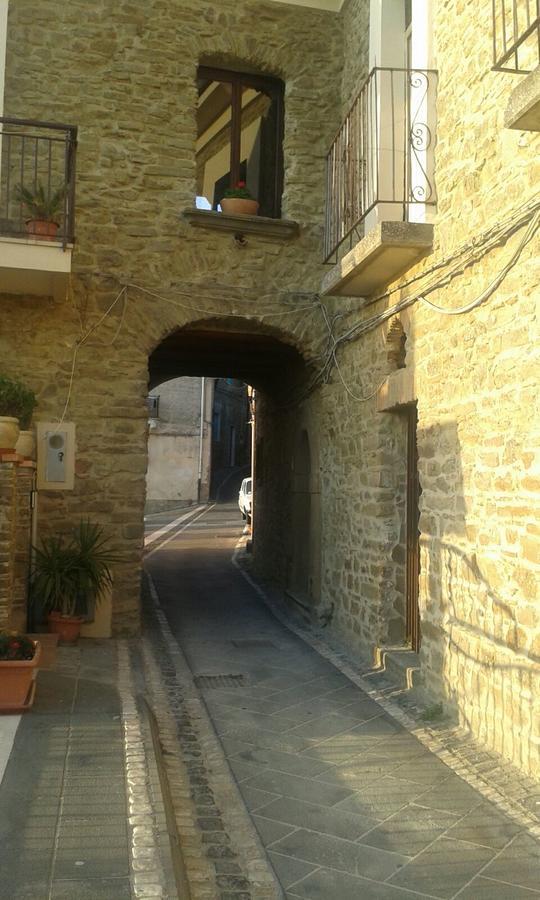 Pozzo Medievale Prignano Cilento Exteriér fotografie