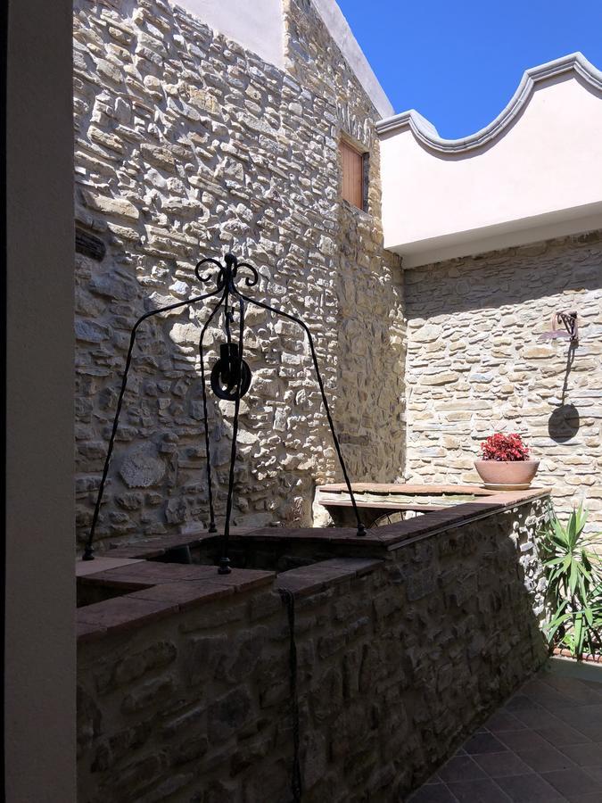 Pozzo Medievale Prignano Cilento Exteriér fotografie